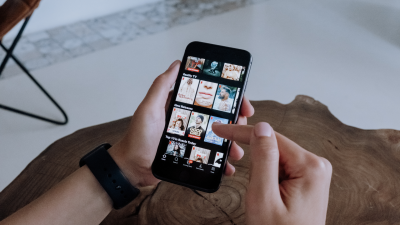 'Speed watching', una tendencia de consumo rápido de contenidos audiovisuales. / Canva