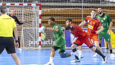 Momento del partido. Foto: Balonmano Cuenca