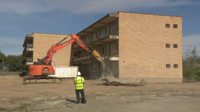Las obras para derruir la Universidad Laboral y construir el complejo comenzaron el pasado 31 de marzo.