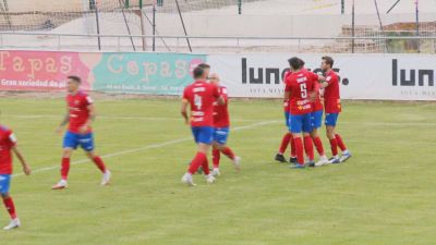 Celebración del segundo gol del Teruel.