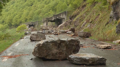 Desprendimiento de piedras en la zona francesa del Portalet.