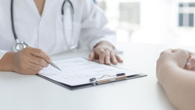 El Gobierno aprueba 580 millones de euros para reforzar la Atención Primaria. / Canva