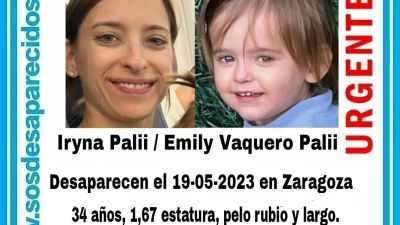 Emily y su madre en un cartel de SOS Desaparecidos