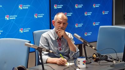 Víctor Viñuales, director de Ecodes, durante una entrevista este lunes en Aragón Radio.