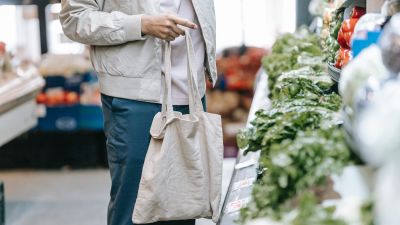 La subida controlada de los alimentos y las bebidas han dado un respiro a la economía doméstica. / Pexels