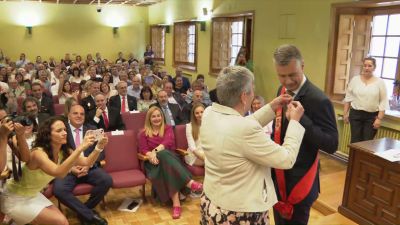 Carlos Serrano toma pòsesión del cargo de alcalde de Jaca