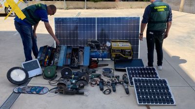 La Guardia Civil detiene a dos personas en Ariño como supuestos autores de 24 robos. / Guardia Civil.