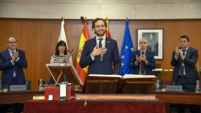 El popular Isaac Claver ha sido investido presidente de la Diputación de Huesca (DPH) este viernes. / EFE/Javier Blasco