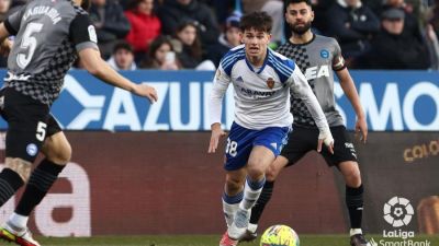 Pau Sans durante un encuentro con el Real Zaragoza.