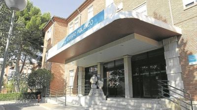 Acceso al Hospital Obispo Polanco de Teruel.