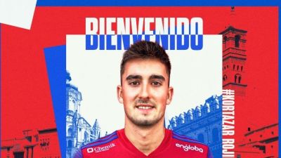 Mukel Kortazar refuerza la línea defensiva de la SD Tarazona.