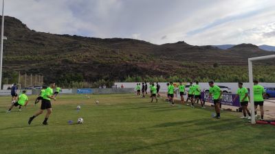 Imagen de un entrenamiento del CD Brea. Foto: Twitter Brea