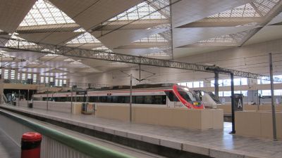 El nuevo recorrido tendrá parada en la estación de Zaragoza. / Europa Press
