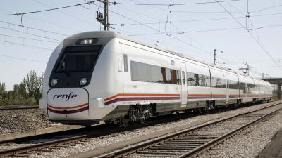 El martes, 1 de agosto, comienza el plazo para obtener los abonos gratuitos de Renfe. / Europa Press
