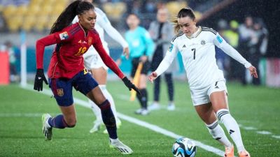 Salma Paralluelo durante un encuentro en el Mundial.