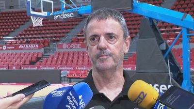 El entrenado del conjunto ha comparecido en rueda de prensa para explicar cómo está transcurriendo la pretemporada.