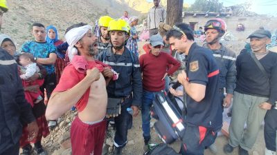 El operativo del Cuerpo de Bomberos de Zaragoza desplazado a Marruecos ha iniciado el regreso a España después de permanecer cinco días en aldeas del Atlas. / Ayuntamiento de Zaragoza
