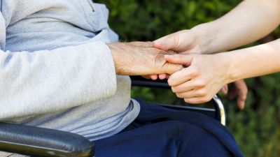 El alzheimer afecta sobre todo a la población mayor de 65 años