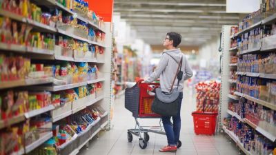 El estudio de OCU refleja que los productos de la cesta de la compra han subido un 14,1%.