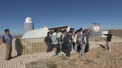 Alumnos de Astrofísica de la Universidad Normal de Pekín de visita en Teruel.