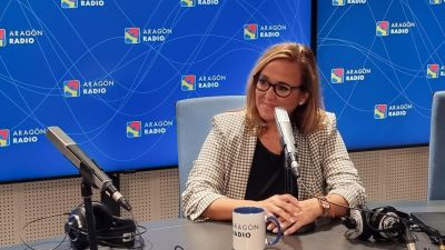 La portavoz del grupo parlamentario socialista en las Cortes, Mayte Pérez, esta mañana, en Aragón Radio.