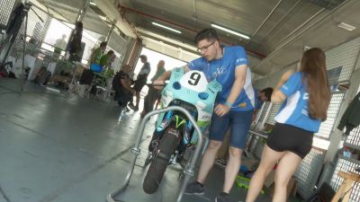 Estudiantes ponen a prueba sus creaciones en Motorland.