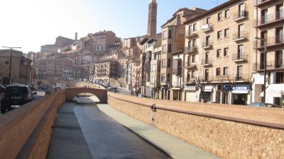 Río Queiles a su paso por Tarazona (Zaragoza)
