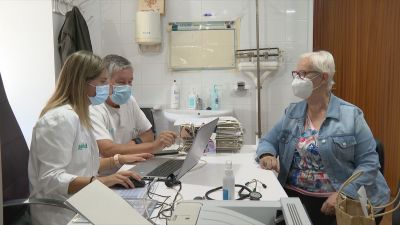 Sanidad abre la puerta a que los médicos puedan seguir trabajando hasta los 72 años.