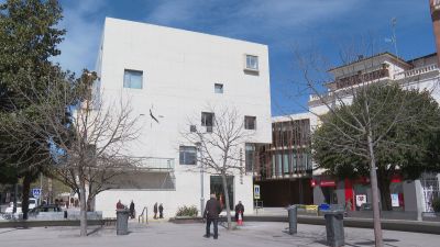 Fachada del Ayuntamiento de Binéfar.