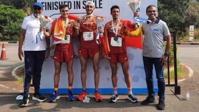 Jesús Olmos junto con sus compañeros de Selección.