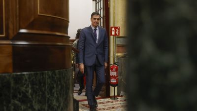 El presidente del Gobierno en funciones Pedro Sánchez a su llegada a un pleno del Congreso. / Juan Carlos Hidalgo