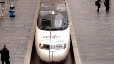 Retrasos en el AVE por un problema en la señalización a la altura de Ricla.
