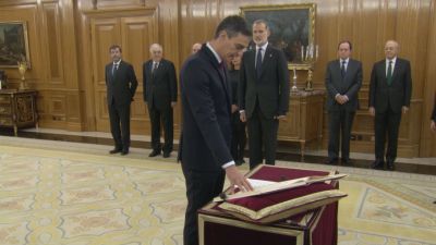Pedro Sánchez ha prometido su cargo ante el rey.