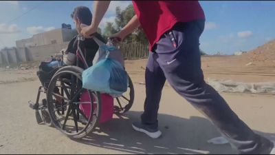 Un paciente es evacuado de Gaza.