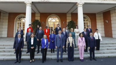Foto oficial del nuevo Gobierno de España. / EFE. Juan Carlos Hidalgo