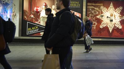 Se estima que cada persona gastará 237 euros en el 'Black Friday'. / Europa Press