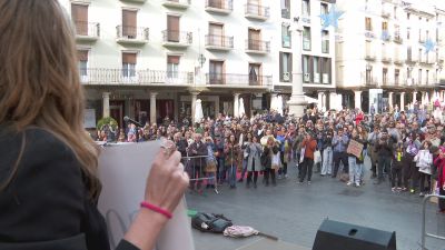 Acto organizado este 25 de noviembre, Día Internacional para la Eliminación de la Violencia contra la Mujer, en la Plaza del Torico (Teruel).