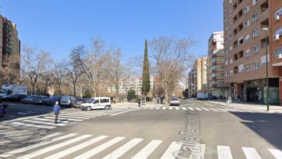 Heridos dos peatones en sendos accidentes de tráfico en el barrio de San Jose, en Zaragoza