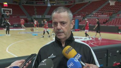 Porfirio Fisac en la rueda de prensa previa al partido ante el Nymburk