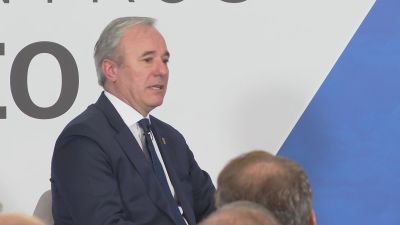 El presidente de Aragón, Jorge Azcón, en un acto del grupo Henneo.