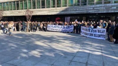 Los trabajadores de BSH Balay se han manifestado este domingo en Zaragoza. / Roberto Giménez