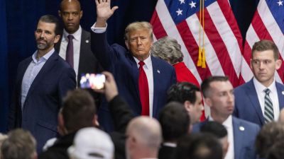 Trump se ha hecho con la mitad de los delegados que se repartían en Iowa. / EFE. EPA. Jim Lo Scalzo