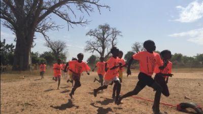 Una imagen de una edición anterior de la Carrera Niños de África.