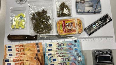 Efectos incautados al detenido. / Policía Local Huesca