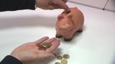 Una hucha es una forma de ahorro a corto plazo.