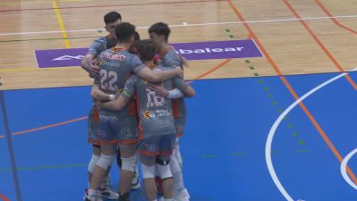 Pamesa Teruel Voleibol celebrando un triunfo ante Manacor