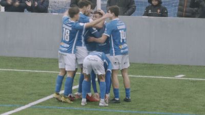 La plantilla del Utebo FC celebrando el gol