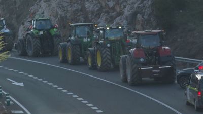 Los tractores han ralentizado el tráfico en la N-330 en la provincia de Huesca.