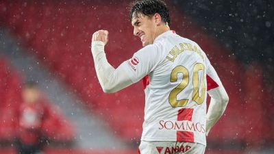 Ignasi Vilarrasa celebra el gol que abrió el marcador en Anduva.