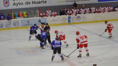 Lance de un partido del Club Hielo Jaca. Foto: CH Jaca